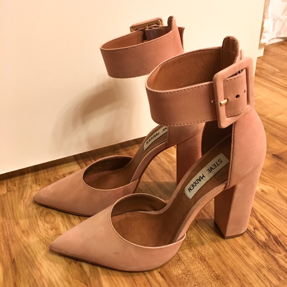 Steve Madden Ankle Strap Pump